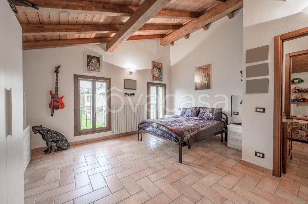 casa indipendente in vendita a Novellara