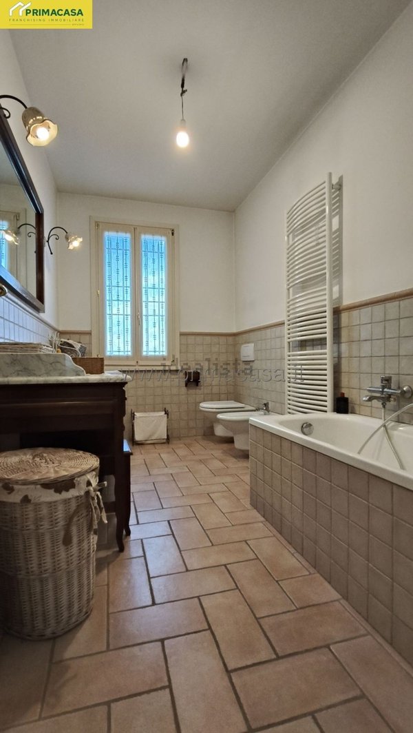 casa indipendente in vendita a Novellara