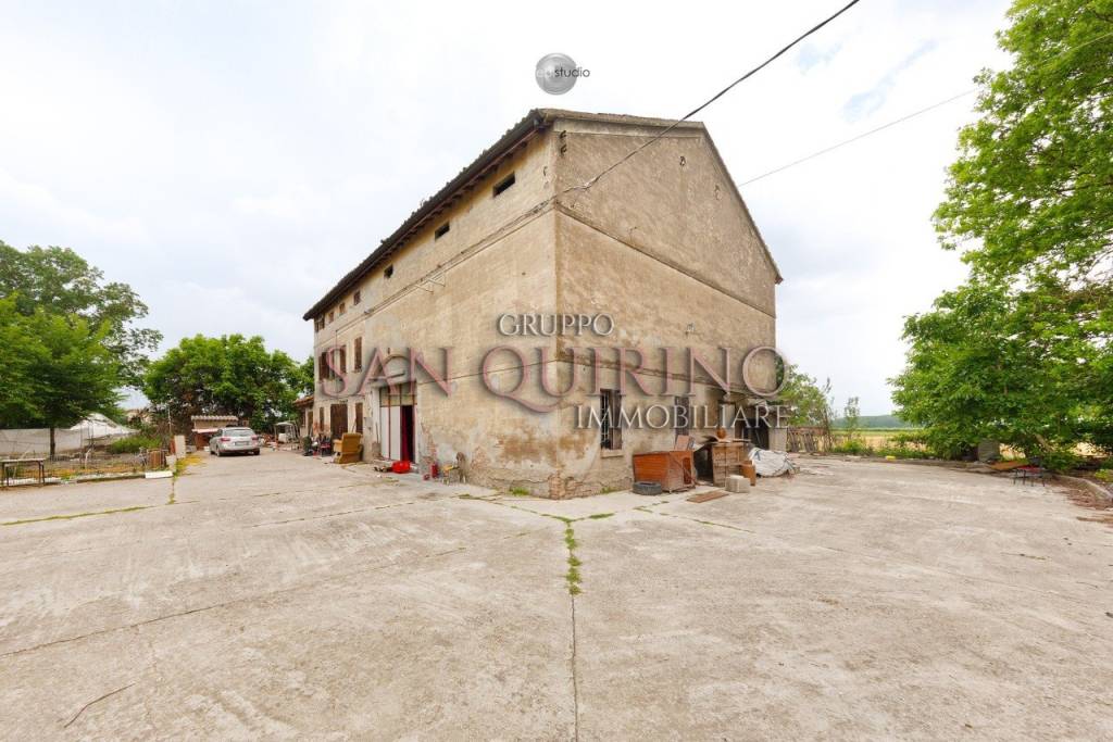 casa indipendente in vendita a Novellara