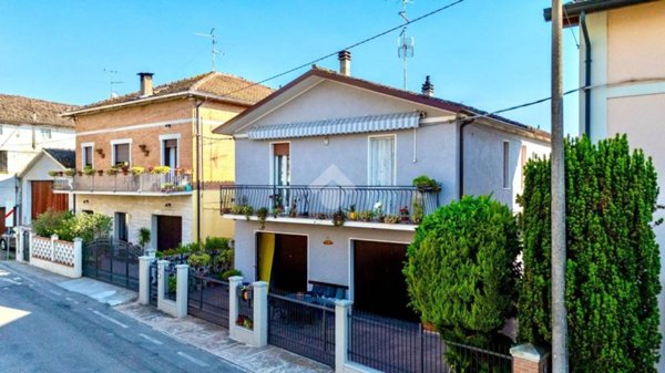 casa indipendente in vendita a Novellara in zona San Giovanni della Fossa