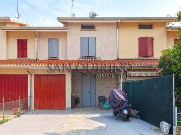 casa indipendente in vendita a Novellara