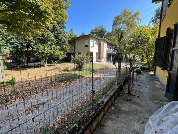 casa indipendente in vendita a Novellara
