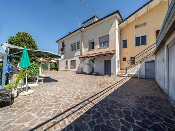 appartamento in vendita a Novellara