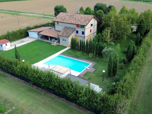 casa indipendente in vendita a Novellara