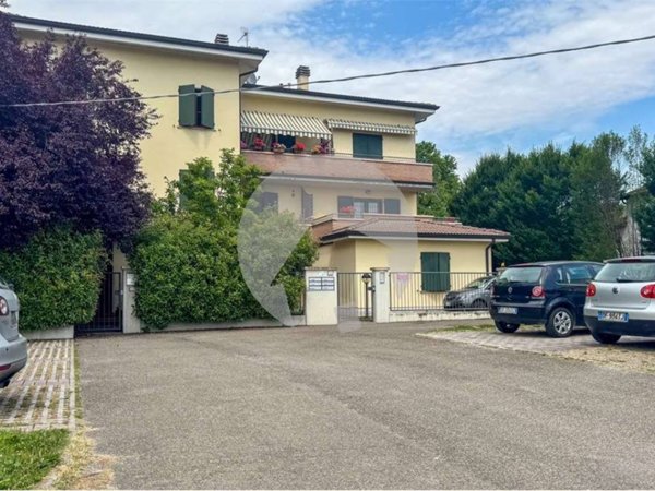 appartamento in vendita a Novellara in zona Santa Maria della Fossa