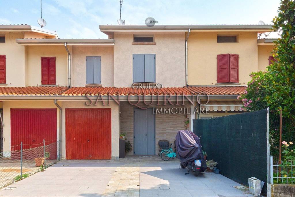 casa indipendente in vendita a Novellara