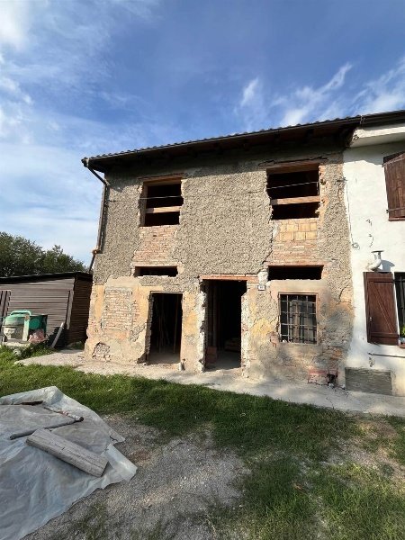 casa indipendente in vendita a Novellara