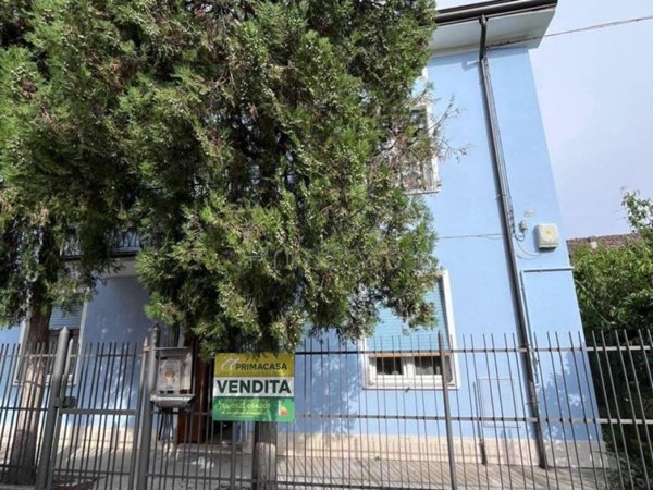 casa indipendente in vendita a Novellara