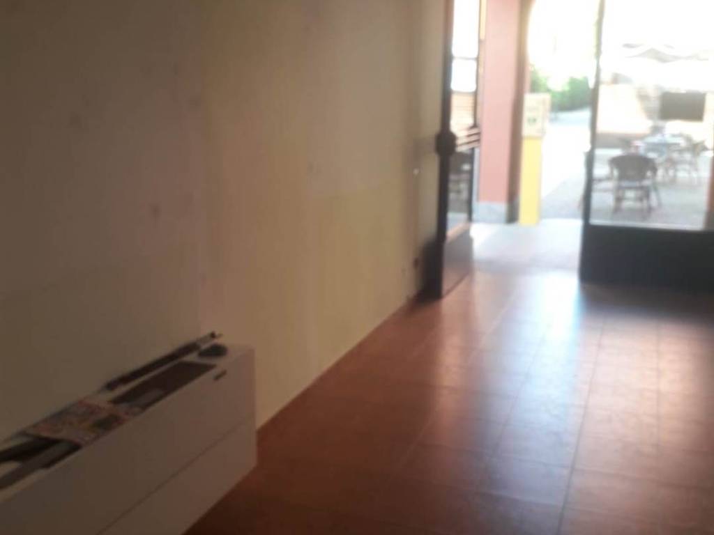 negozio in vendita a Novellara