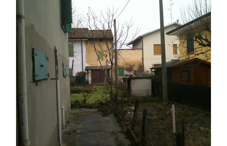 casa indipendente in vendita a Novellara