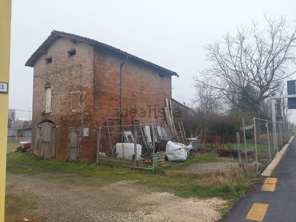 quadrivano in vendita a Novellara