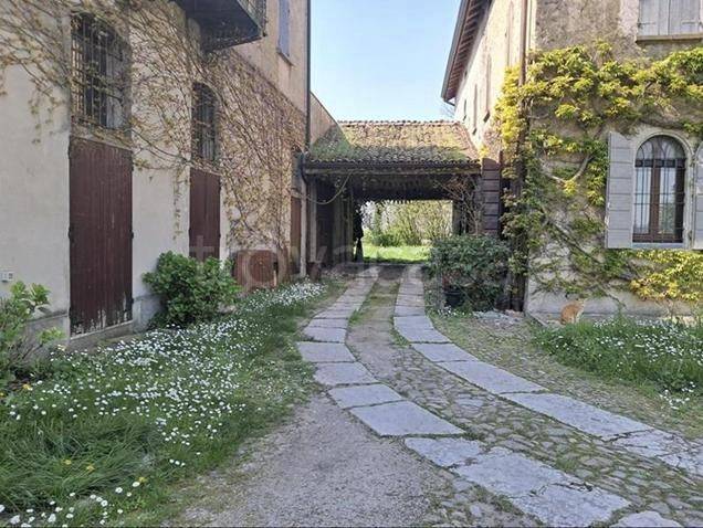 casa indipendente in vendita a Novellara