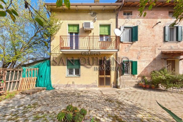 casa indipendente in vendita a Novellara