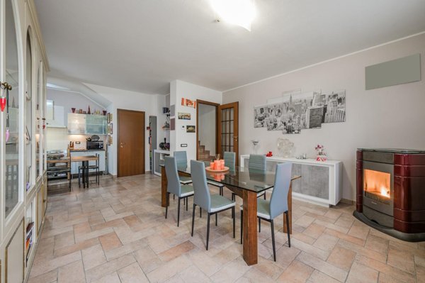 casa indipendente in vendita a Novellara