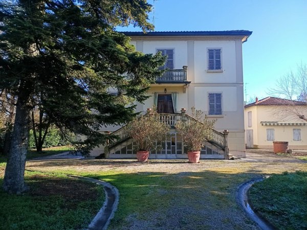 casa indipendente in vendita a Novellara