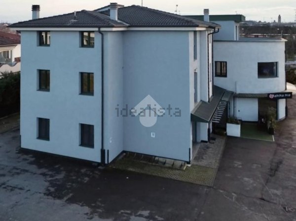 ufficio in vendita a Novellara