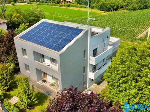 casa indipendente in vendita a Novellara