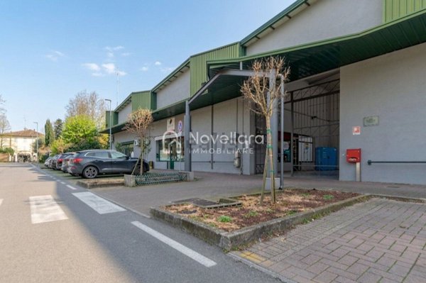negozio in vendita a Novellara