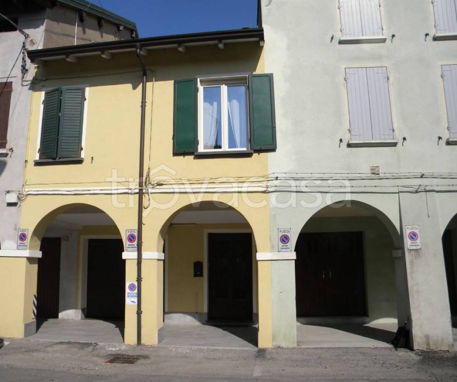 casa indipendente in vendita a Novellara