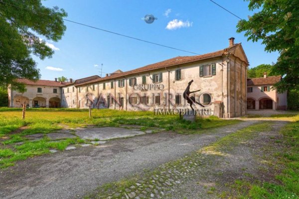 villa in vendita a Novellara