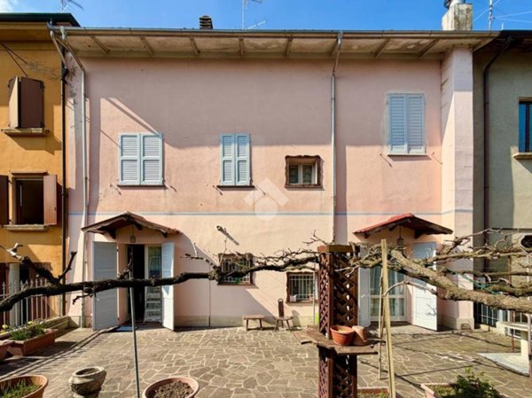 casa indipendente in vendita a Novellara in zona Mulino di Sotto