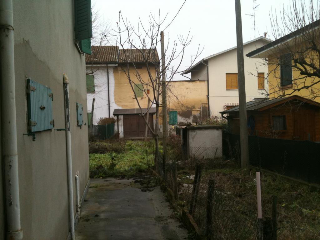casa indipendente in vendita a Novellara