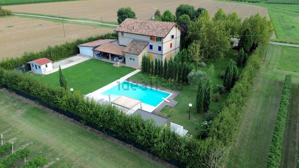 casa indipendente in vendita a Novellara in zona Mulino di Sotto