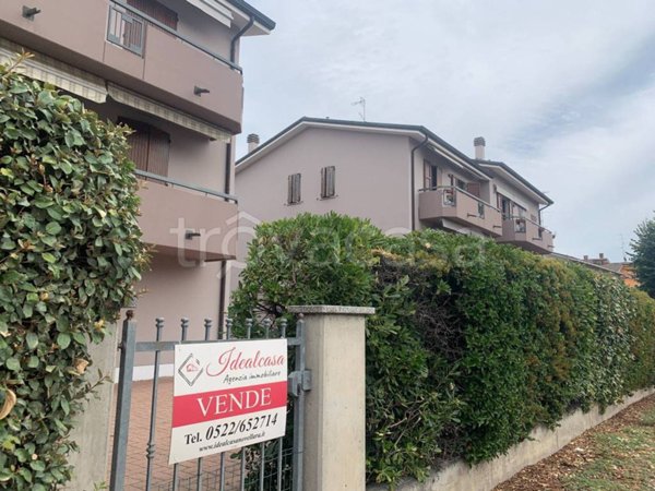 appartamento in vendita a Novellara in zona Mulino di Sotto