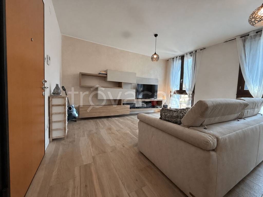 appartamento in vendita a Novellara in zona Mulino di Sotto