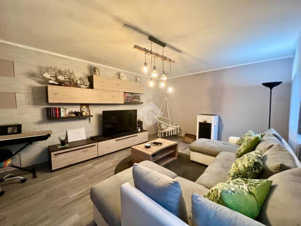 casa indipendente in vendita a Novellara