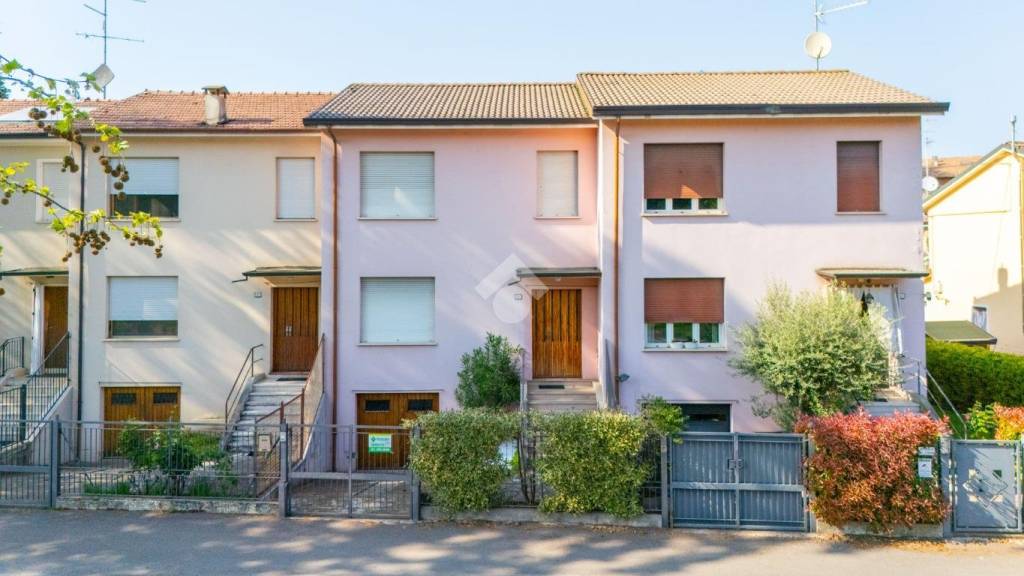 casa indipendente in vendita a Novellara in zona Mulino di Sotto