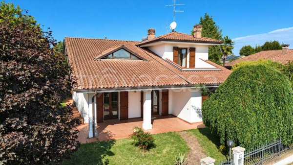 casa indipendente in vendita a Novellara in zona Mulino di Sotto