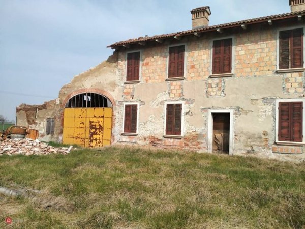 casa indipendente in vendita a Poviglio in zona Godezza