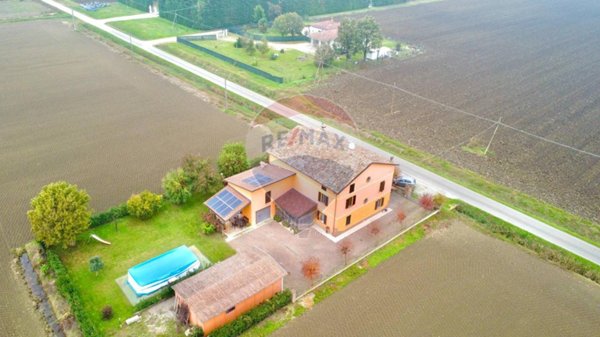 casa indipendente in vendita a Poviglio