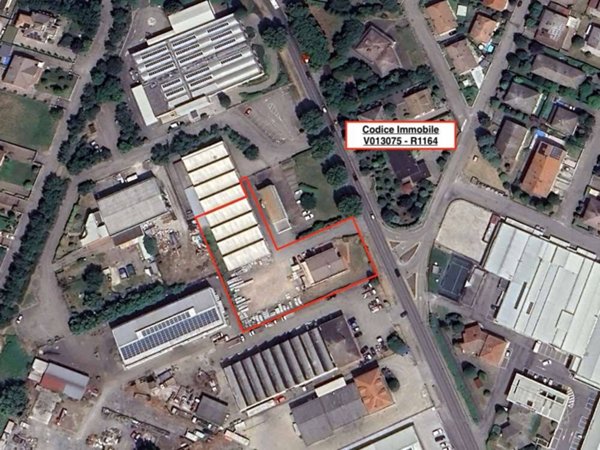 locale commerciale in vendita a Poviglio