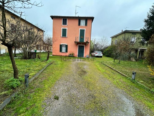 casa indipendente in vendita a Poviglio in zona San Sisto