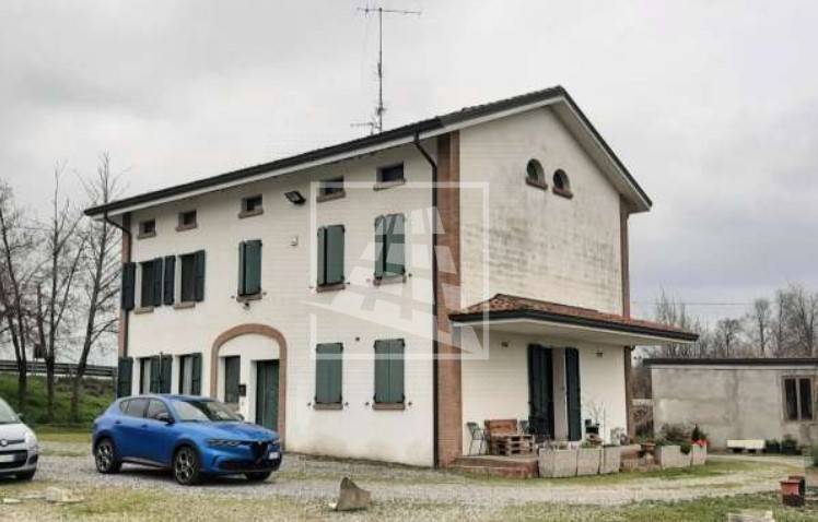 casa indipendente in vendita a Poviglio