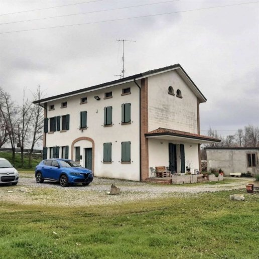 casa indipendente in vendita a Poviglio