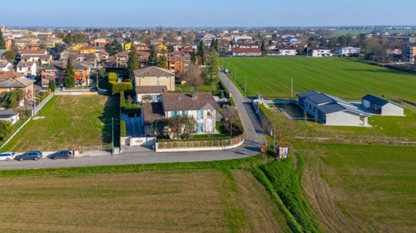 casa indipendente in vendita a Poviglio