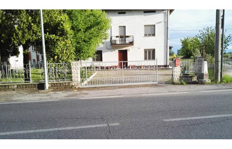 casa indipendente in vendita a Poviglio in zona San Sisto