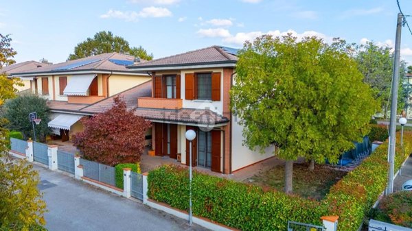 casa indipendente in vendita a Poviglio