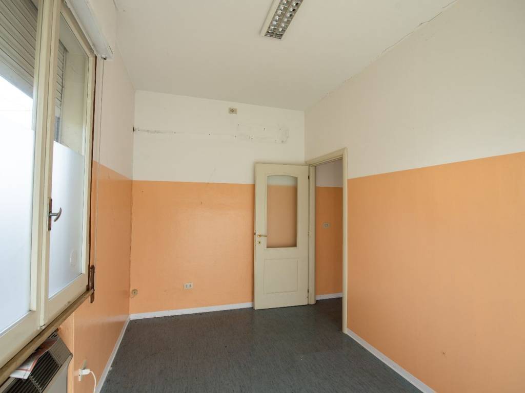 ufficio in vendita a Poviglio