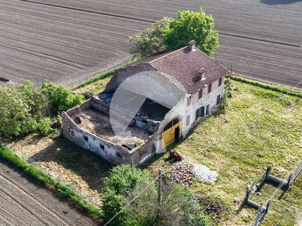 casa indipendente in vendita a Poviglio
