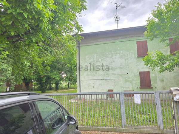 appartamento in vendita a Poviglio in zona Fodico