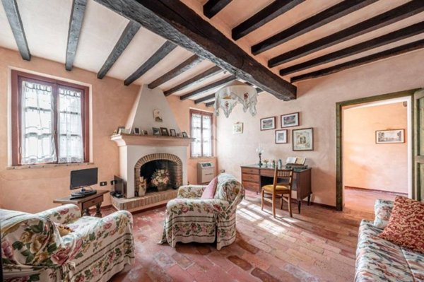 casa indipendente in vendita a Poviglio in zona Godezza