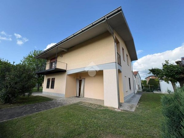 casa indipendente in vendita a Poviglio