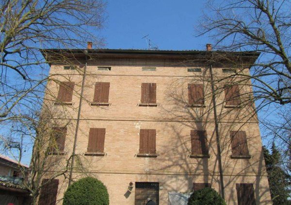 casa indipendente in vendita a Quattro Castella in zona Roncolo