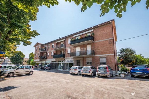 appartamento in vendita a Quattro Castella in zona Montecavolo