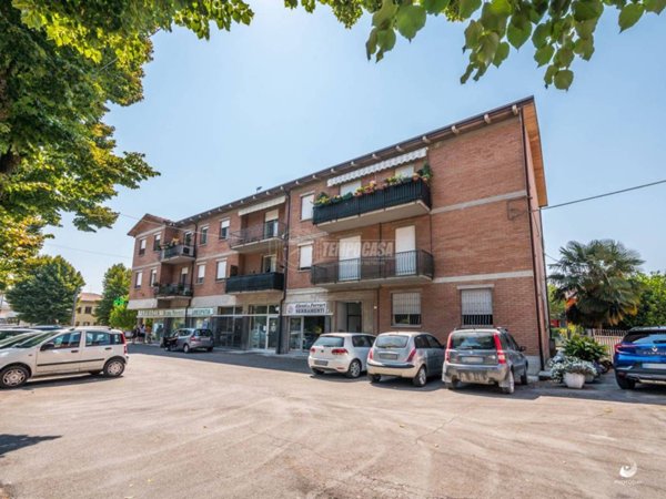 appartamento in vendita a Quattro Castella in zona Montecavolo