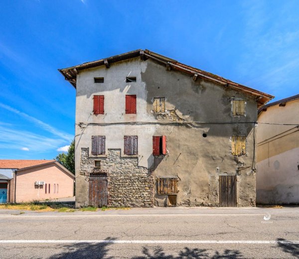 casa indipendente in vendita a Quattro Castella in zona Puianello